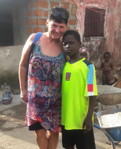 Iveta u svého adoptivního chlapce v Guineji
